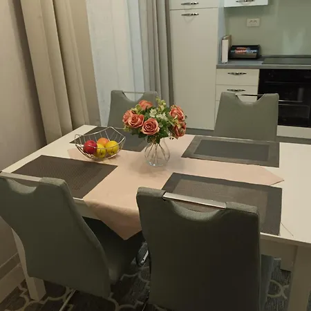 Kati Apartment Split